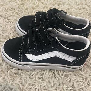 Vans Toddler Old Skool V Shoe Size 8